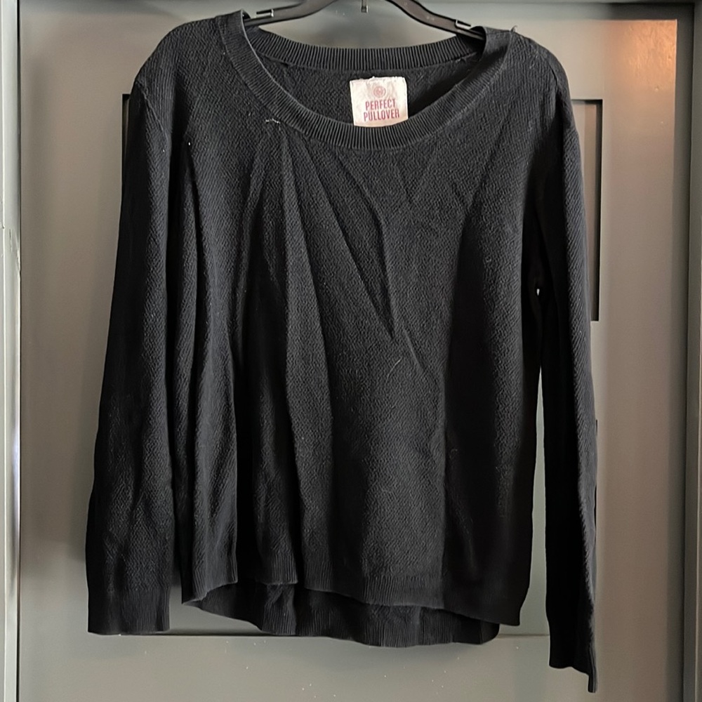 SO Pullover Long Sleeve Sweater